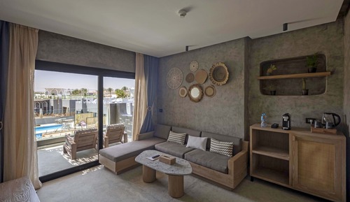 Executive Jacuzzi Suite (Posh Club)