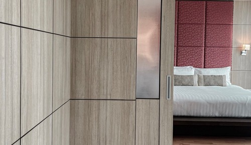 The One Suite