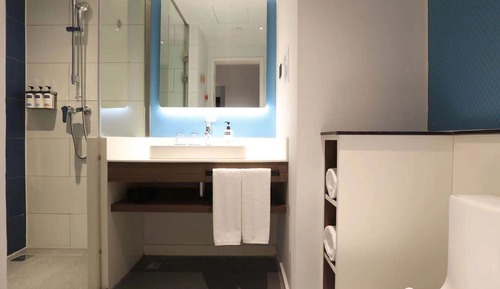 Room (Specialty)