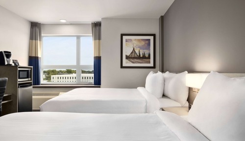 Room, 2 Queen Beds, Non Smoking