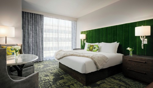 Room, 1 King Bed (Mobility Accessible, Tub)