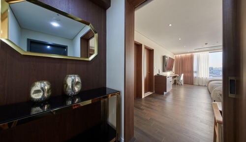 Suite Room