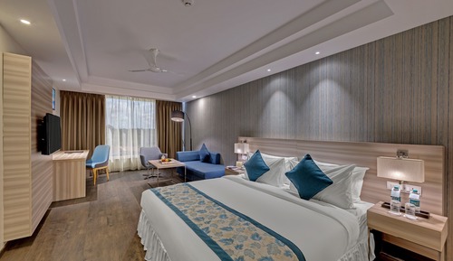 Fern Club Room