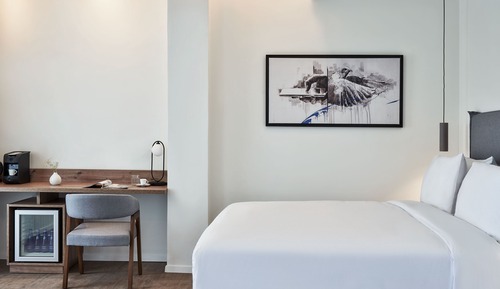 Executive Studio Suite