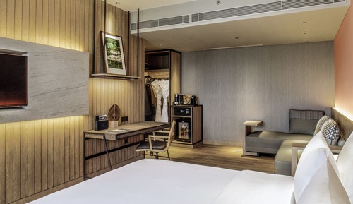 Junior Suite (Valley)