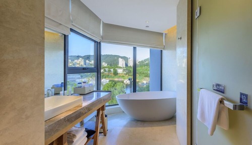 Premium Room, 2 Double Beds, Lake View