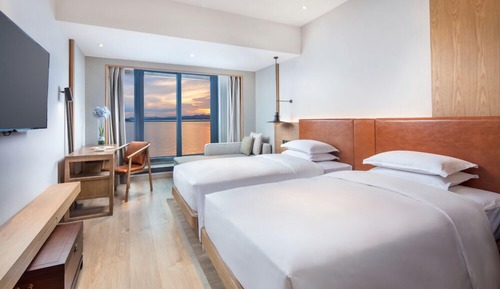 Premium Room, 2 Double Beds, Balcony, Lake View