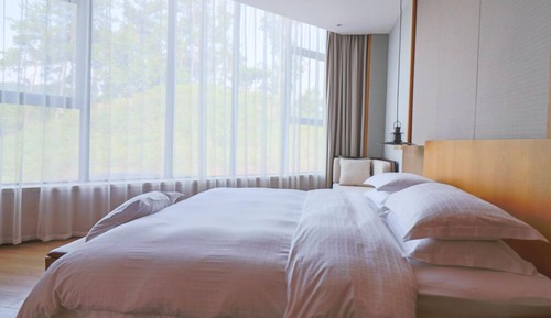 Suite, 1 Bedroom, Lake View
