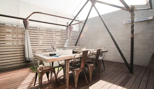 Room (Glamping (Free Netflix viewing / Addi)