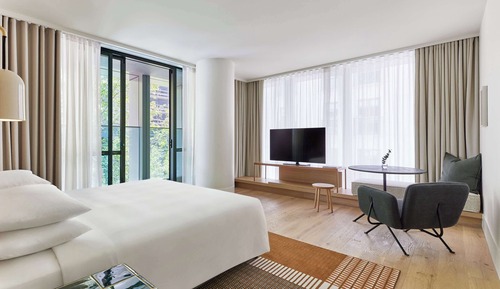 Room, 1 King Bed, Balcony