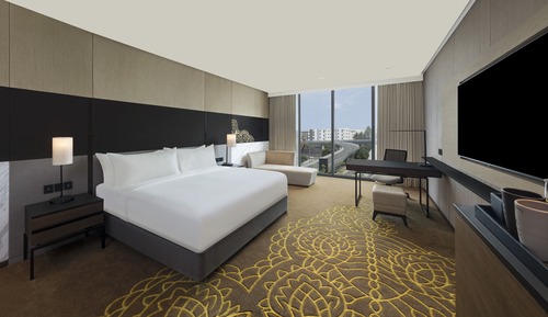 King Executive Room 1 Way Airport Transfer, 2Pcs Laundry, Lounge Access