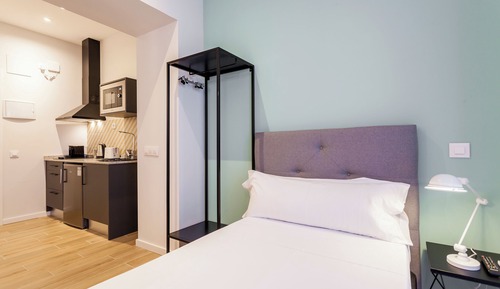 Standard Studio, Terrace