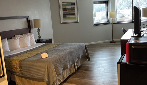 Standard Room, 1 King Bed