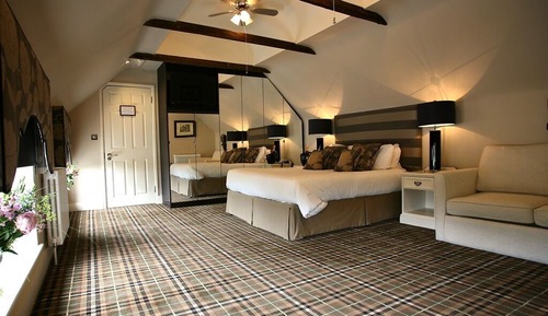 Suite, Ensuite (Toppesfield)