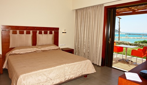 Bungalow Superior Room
