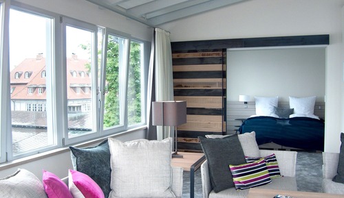 Suite, Harbor View