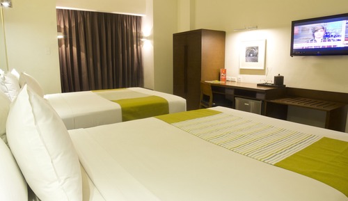 Room, 2 Queen Beds, Non Smoking