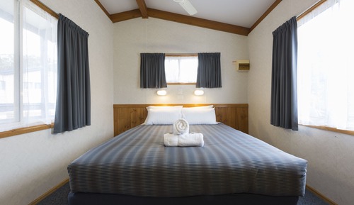 Rosella Cabin (2 Bedroom)