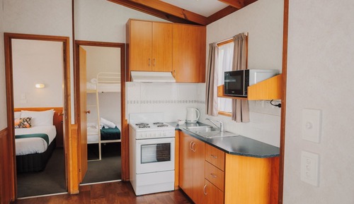 Ridge View Cabin (2 Bedroom)