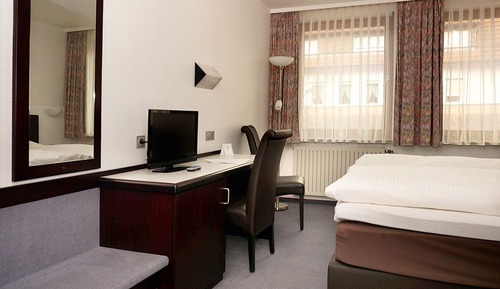 Apartment (2 Adults)