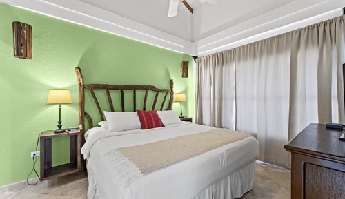 One Bedroom Lagoon Bay View
