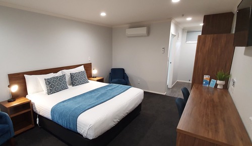 Deluxe Studio, 1 King Bed