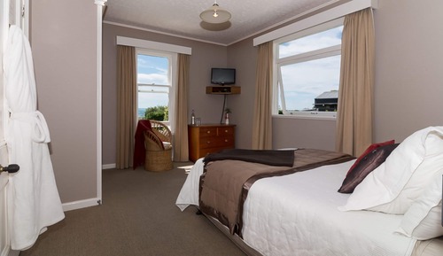 Room, 1 Queen Bed, Ocean View (Front)