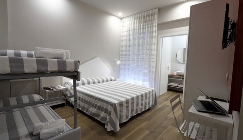 Superior Quadruple Room