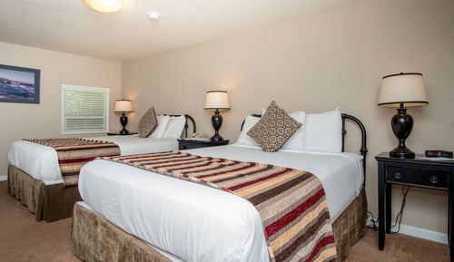 Studio, 2 Queen Beds (Not Pet Friendly)