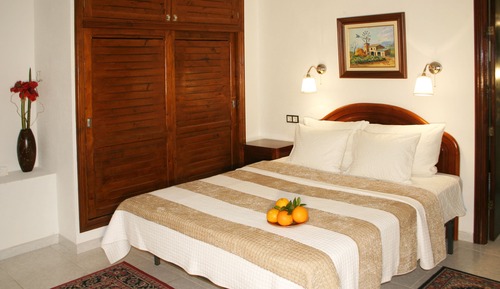 Double or Twin Room, Lanai, Garden View