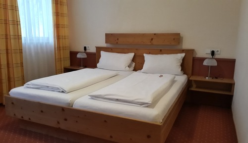 Comfort Double Room Single Use, Bathtub