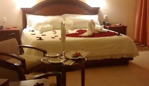 Standard Room, 1 King Bed