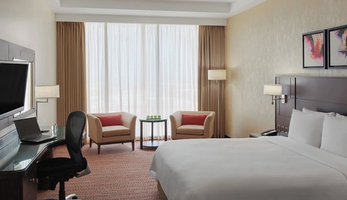 Superior Room, 1 King Bed
