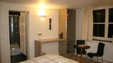 Economy Room (1)