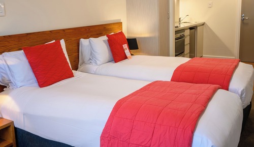 Executive Studio, Non Smoking, Kitchen (North)
