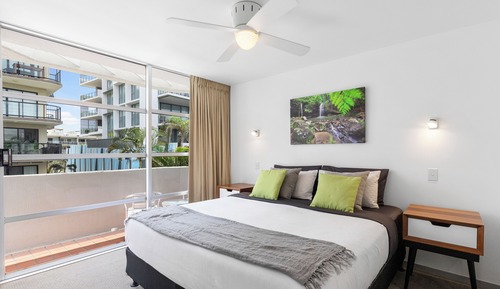 Deluxe Penthouse, 2 Bedrooms, Hot Tub, Beach View