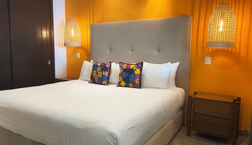 2 Bed Street/Partial Ocean View Suite