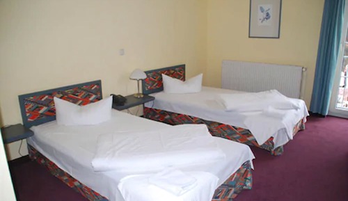Single Room, 2 Twin Beds, Non Smoking