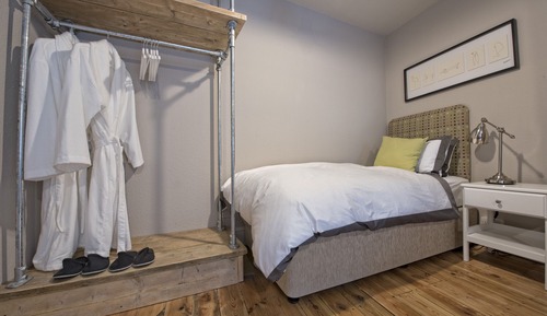 Twin Room (Room 1)
