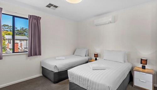 Deluxe 2 Bedroom Cabin