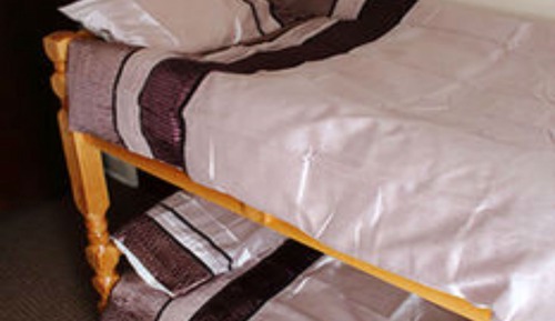 Standard Twin Room, 2 Twin Beds, Shared Bathroom (Multiple Beds)