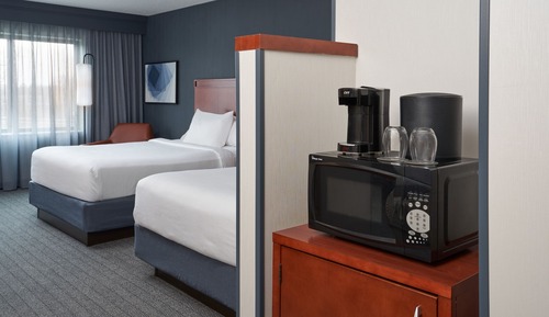 Room, 2 Queen Beds (Hearing Accessible)