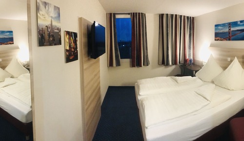 Standard Twin Room, 1 Double Bed