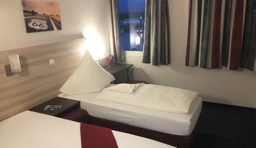 Standard Single Room