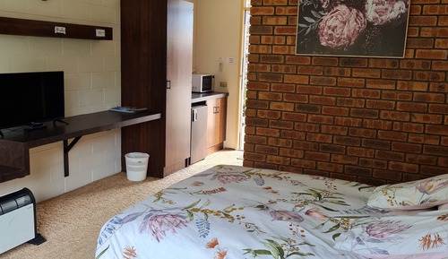 Basic Twin Room