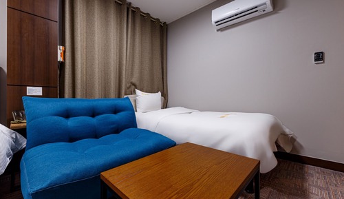 Superior Twin Room