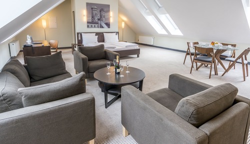 Suite, Kitchenette