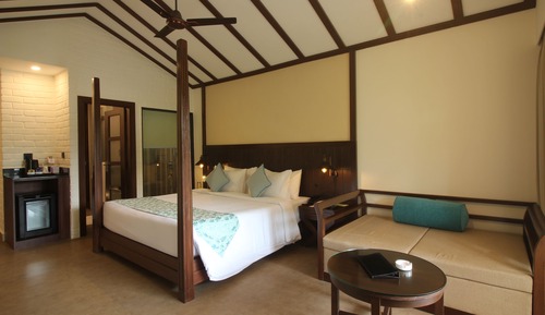 Courtyard Room