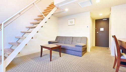 Loft, Non Smoking