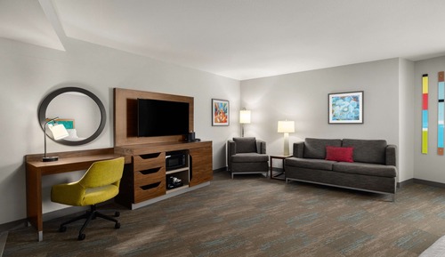 Room, 2 Queen Beds, Accessible, Bathtub (Mobility & Hearing)